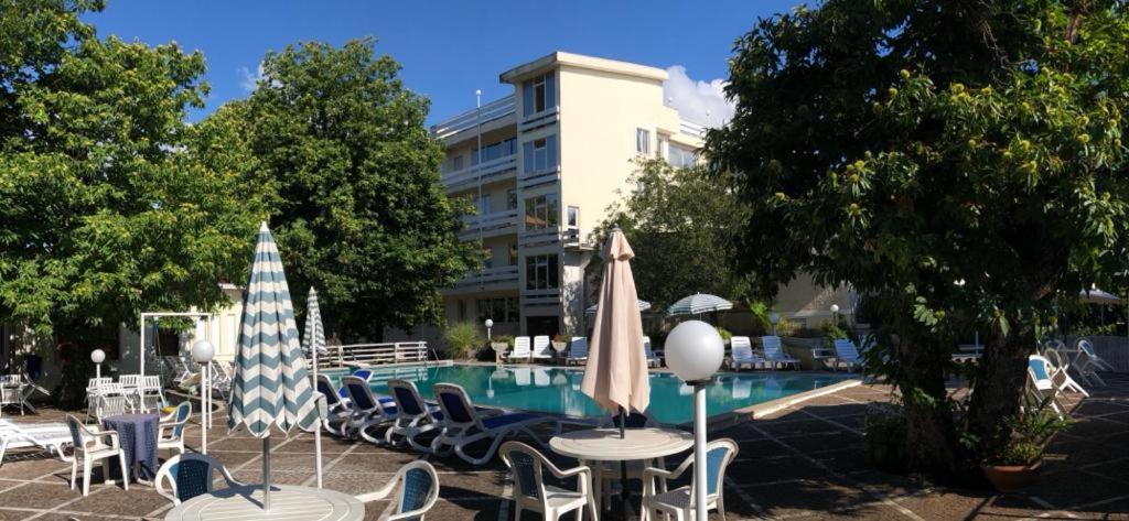 Mondial Park Hotel Ф'юджі Екстер'єр фото