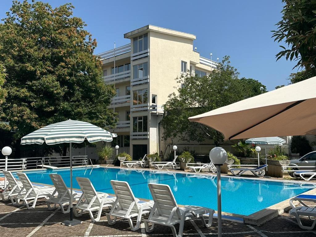 Mondial Park Hotel Ф'юджі Екстер'єр фото